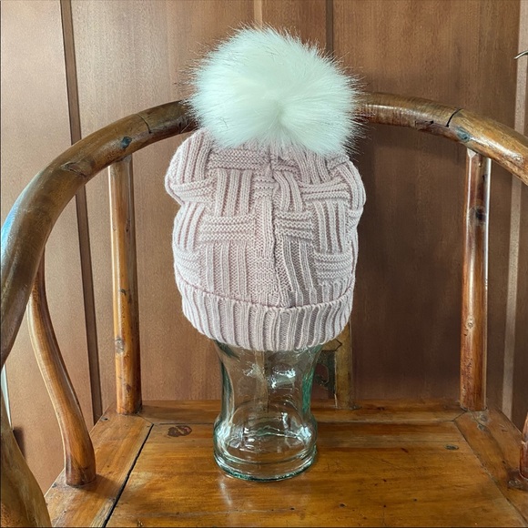 Blush Pink Beanie Knit Hat NWT - Picture 3 of 8